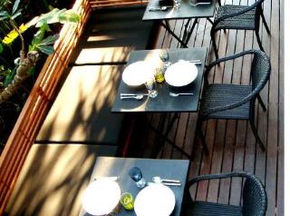 Restaurant thumbnail 2