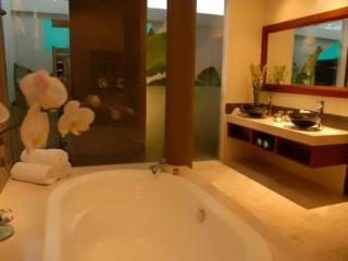 Room thumbnail 8
