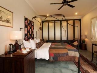 Room thumbnail 3