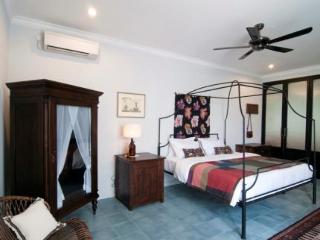 Room thumbnail 4