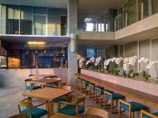 Restaurant thumbnail 2