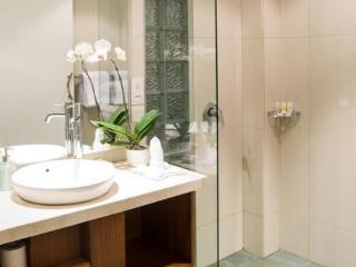 Room thumbnail 5