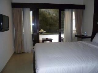Room thumbnail 7