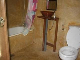 Room thumbnail 9