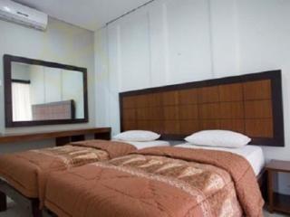 Room thumbnail 2