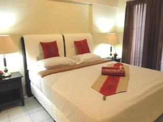 Room thumbnail 3