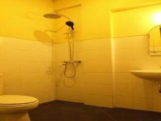 Room thumbnail 9