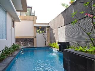 Pool thumbnail 6