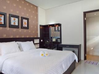 Room thumbnail 7