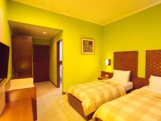 Room thumbnail 6