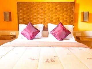 Room thumbnail 8