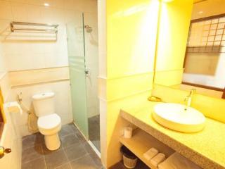 Room thumbnail 9