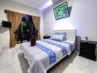 Room thumbnail 9