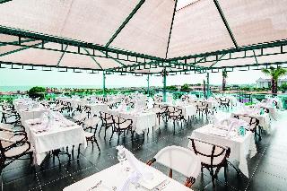 Jacaranda Hotel
