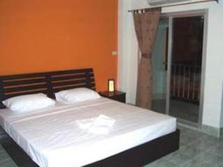 Room thumbnail 2