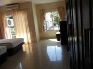 Room thumbnail 18