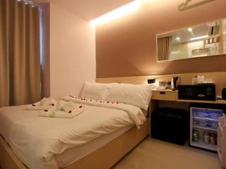 Room thumbnail 24