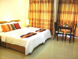 Room thumbnail 7