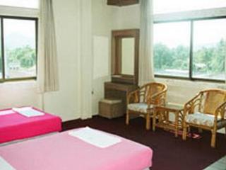 Room thumbnail 4