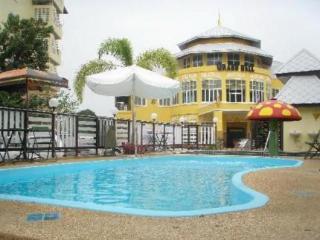 Pool thumbnail 3