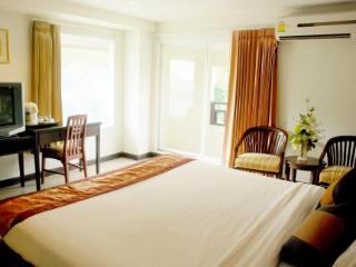 Room thumbnail 12