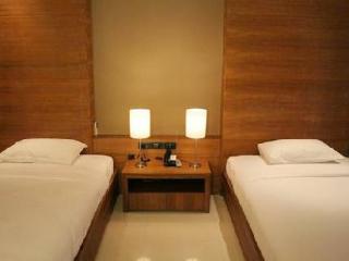 Room thumbnail 10