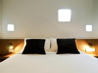 Room thumbnail 3