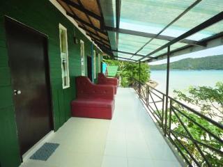 General view thumbnail 3