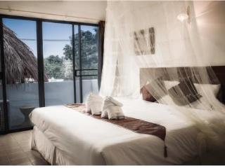 Room thumbnail 3
