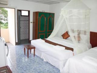 Room thumbnail 5