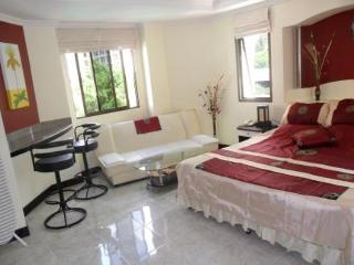 Room thumbnail 2