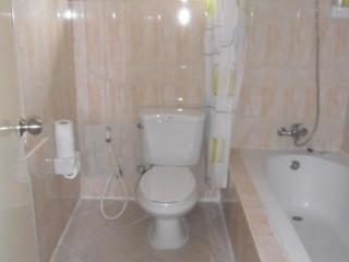 Room thumbnail 6