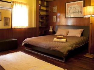 Room thumbnail 6