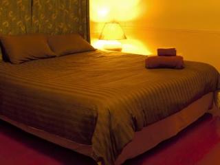 Room thumbnail 9