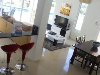 Room thumbnail 33