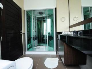 Room thumbnail 81