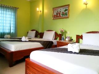 Ta Som Guesthouse & Tour Services