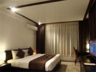 Room thumbnail 8