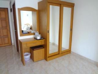 Room thumbnail 34