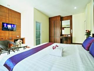 Room thumbnail 8