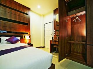 Room thumbnail 17