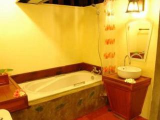 Room thumbnail 4