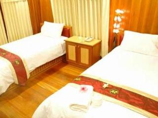 Room thumbnail 5