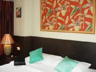 Room thumbnail 6