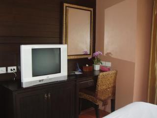 Room thumbnail 9