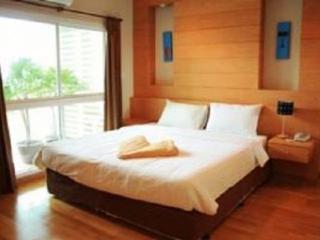 Room thumbnail 13