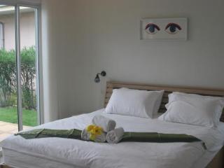Room thumbnail 9