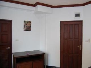Room thumbnail 17
