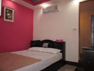 Room thumbnail 9