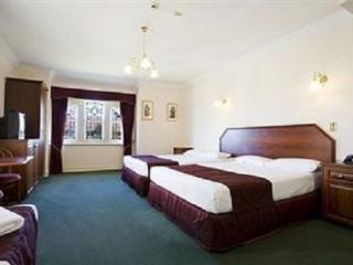 Room thumbnail 4